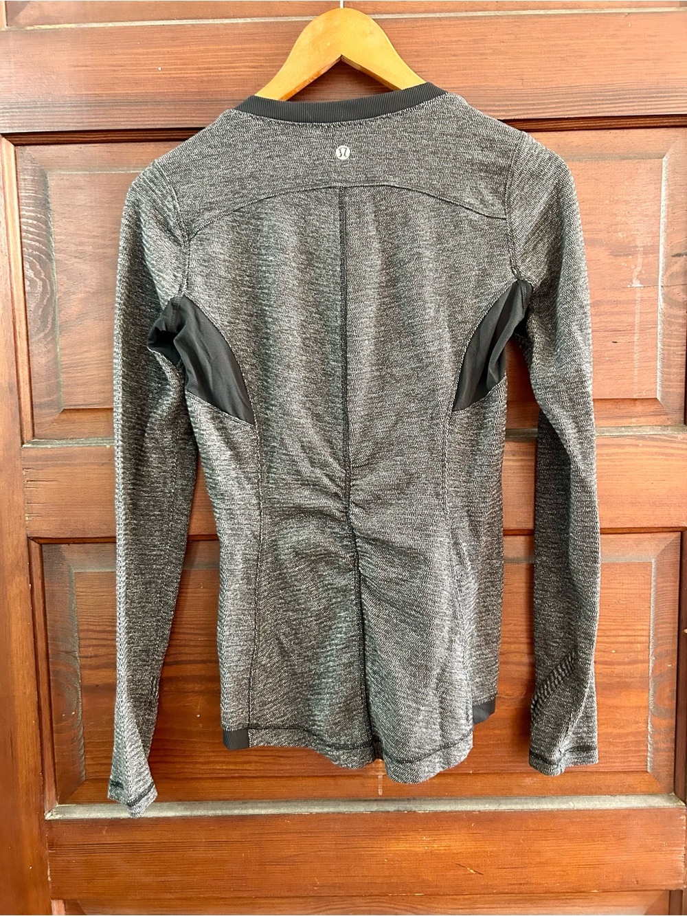 lululemon athletica Base Runner Long Sleeve Top — Black Heather - Picture 3 of 10